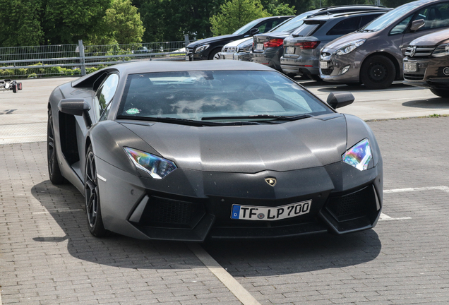 Lamborghini Aventador LP700-4