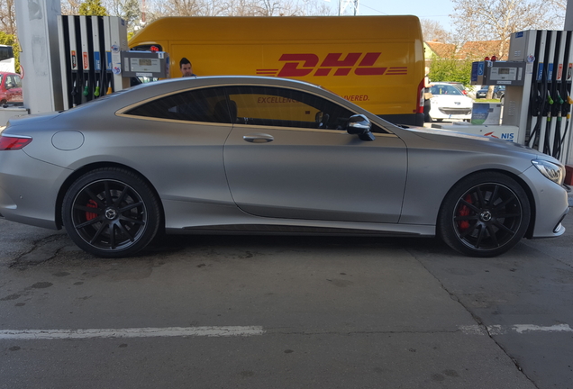 Mercedes-AMG S 63 Coupé C217