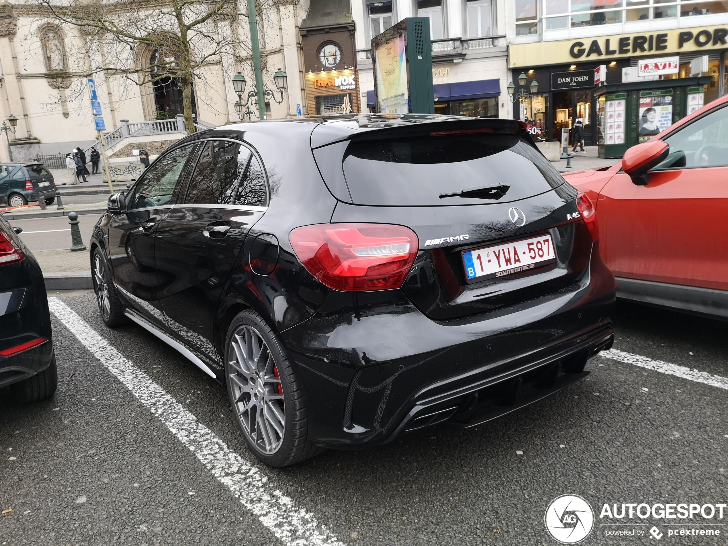 Mercedes-AMG A 45 W176 2015