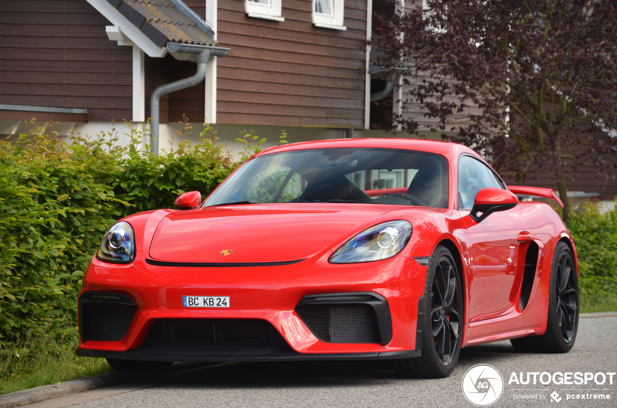 Porsche 718 Cayman GT4