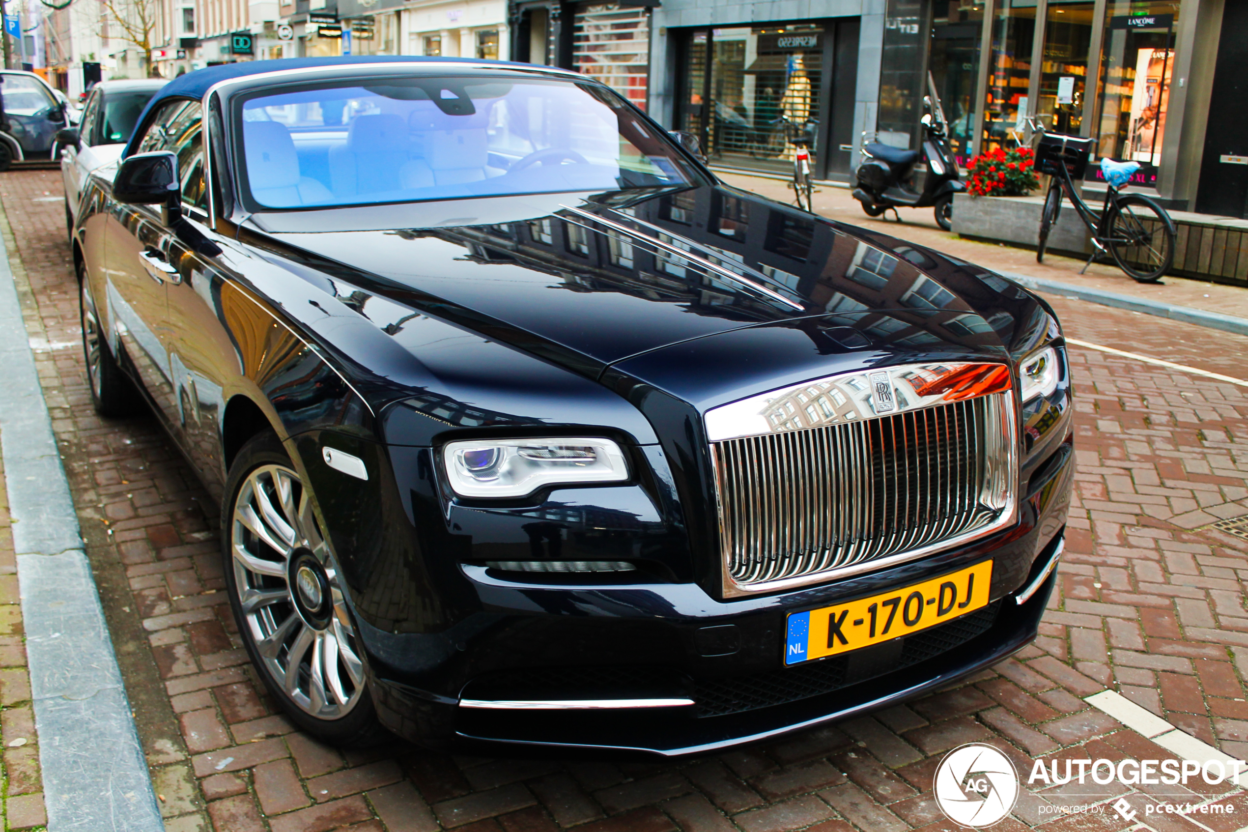 Rolls-Royce Dawn