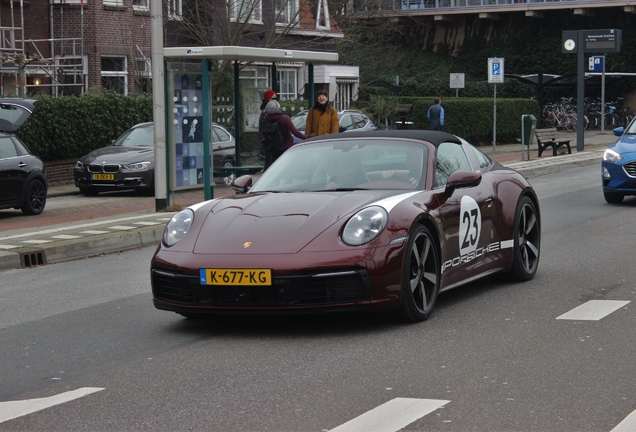 Porsche 992 Targa 4S Heritage Design Edition