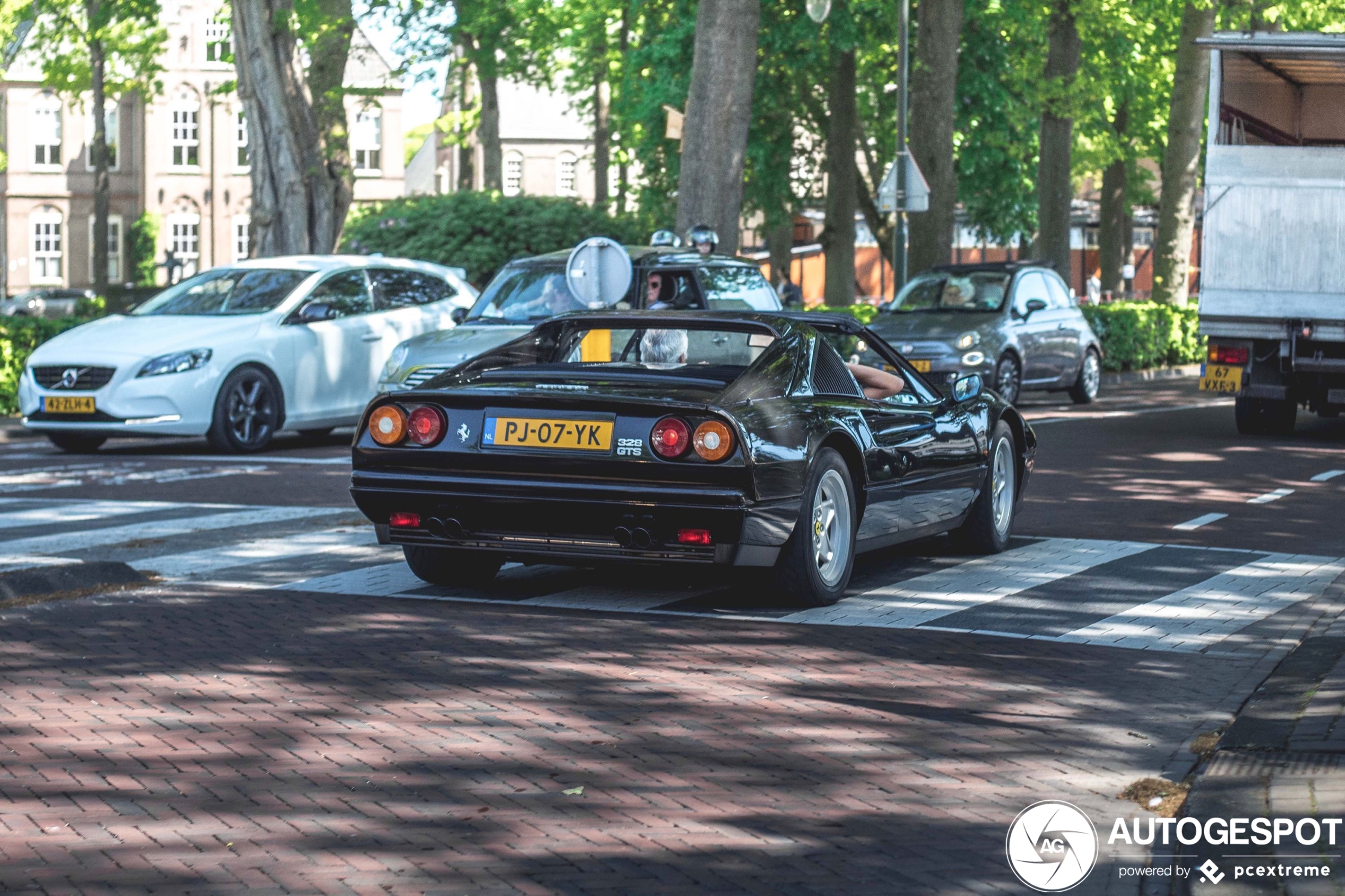 Ferrari 328 GTS