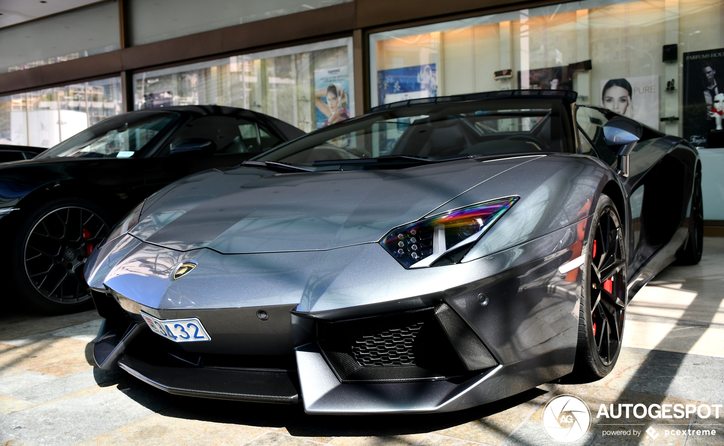 Lamborghini Aventador LP700-4 Roadster