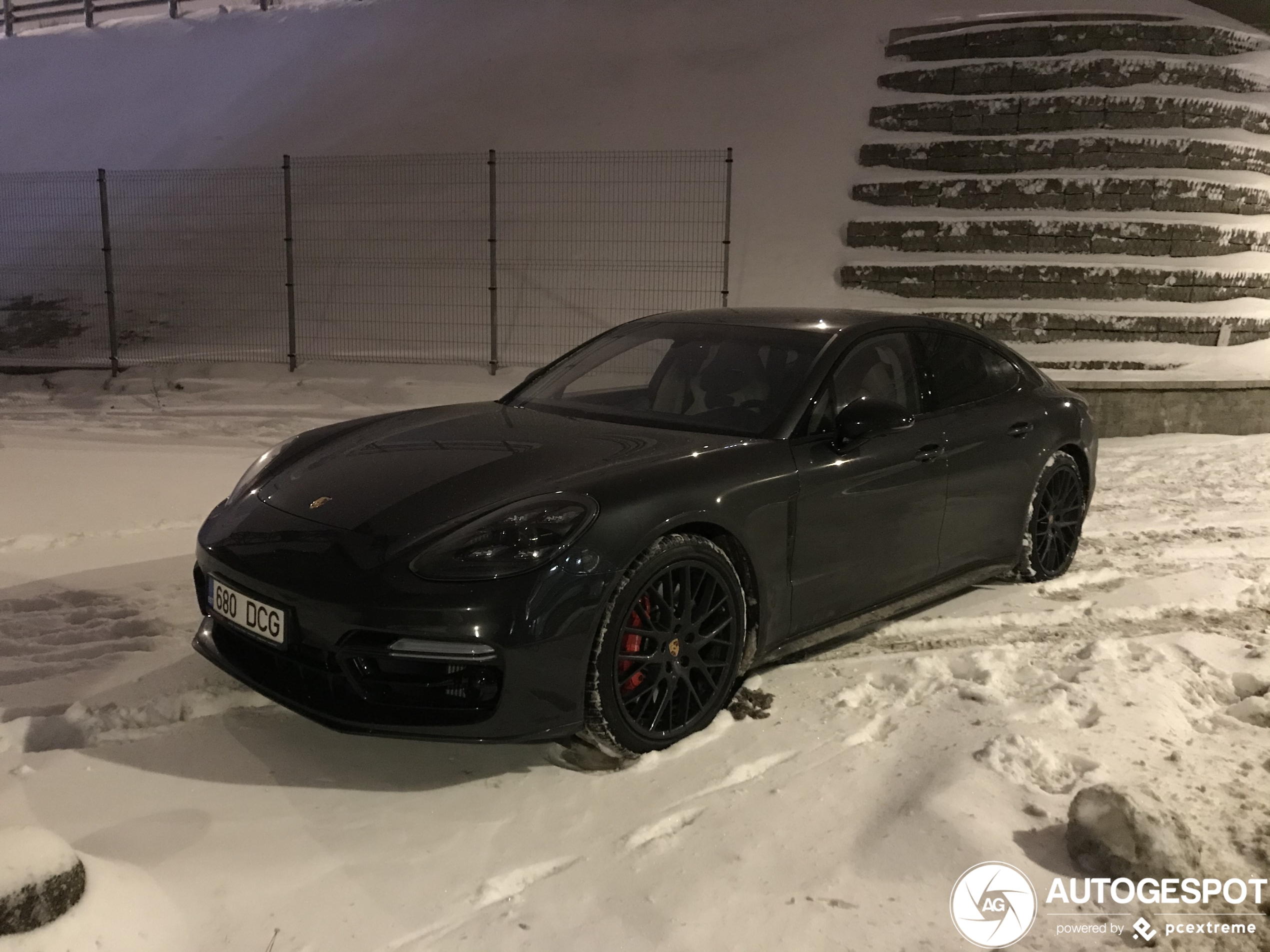 Porsche 971 Panamera Turbo