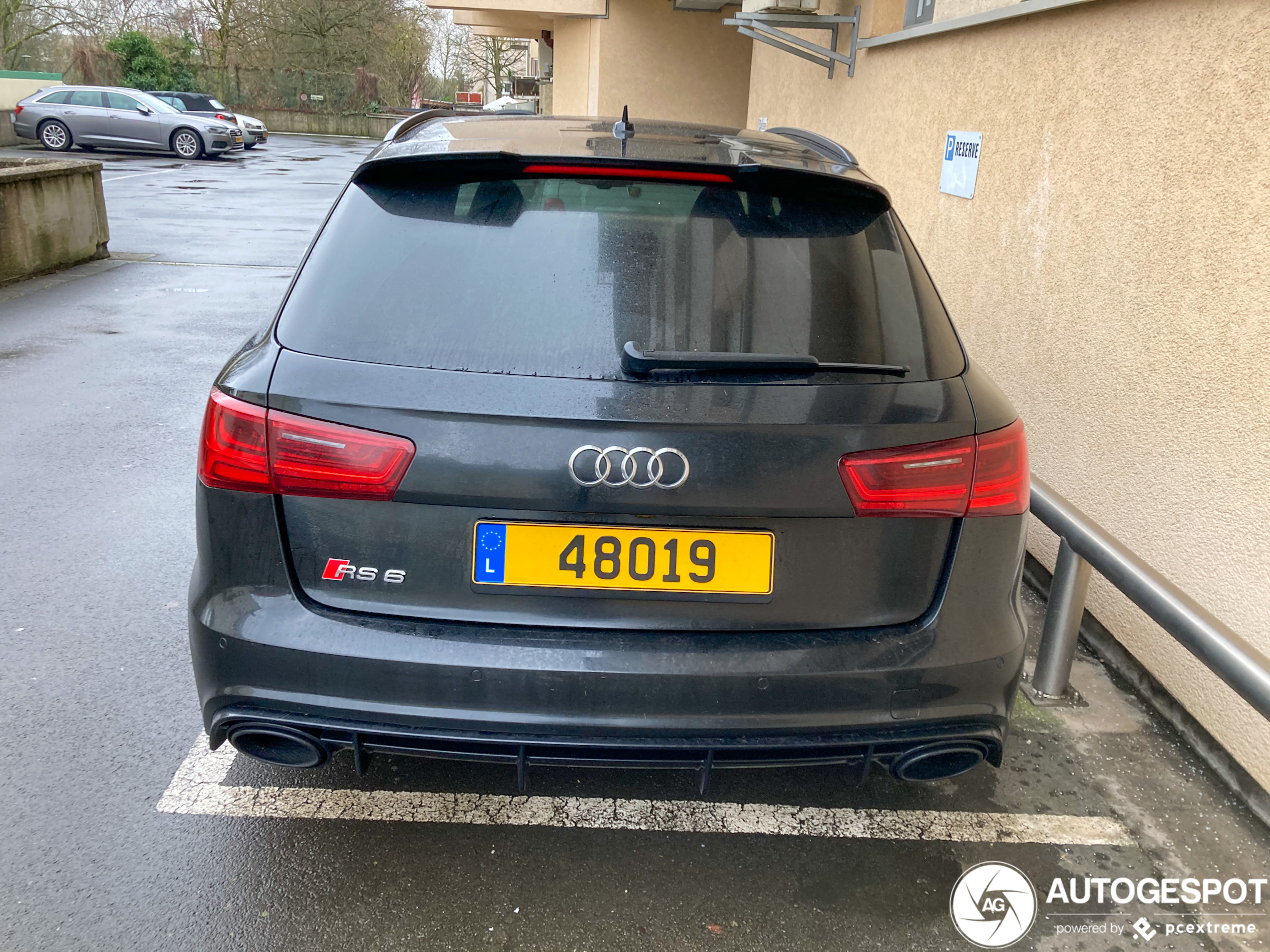 Audi RS6 Avant C7 2015