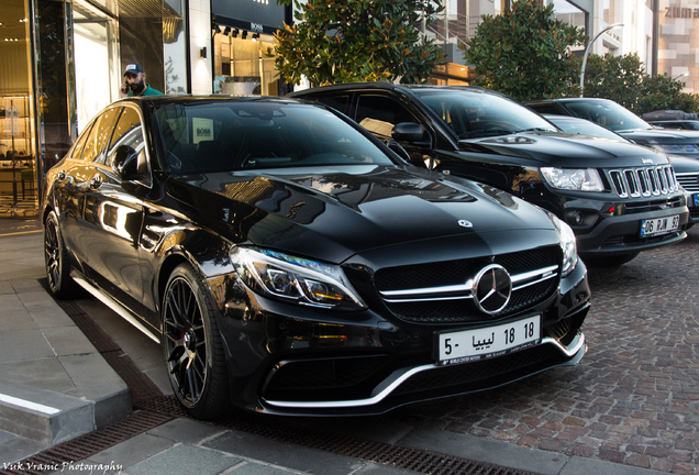 Mercedes-AMG C 63 S W205