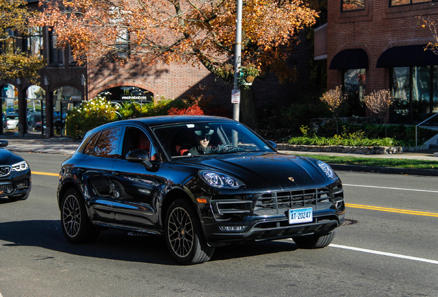 Porsche 95B Macan Turbo