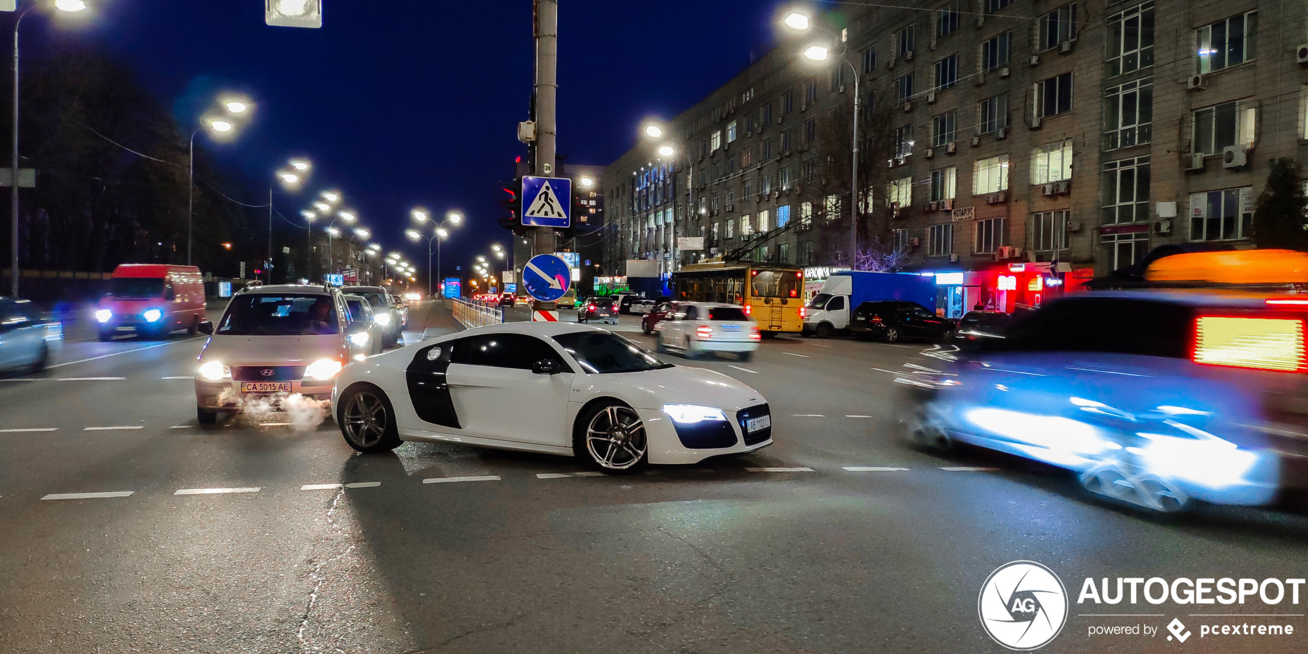 Audi R8 V10