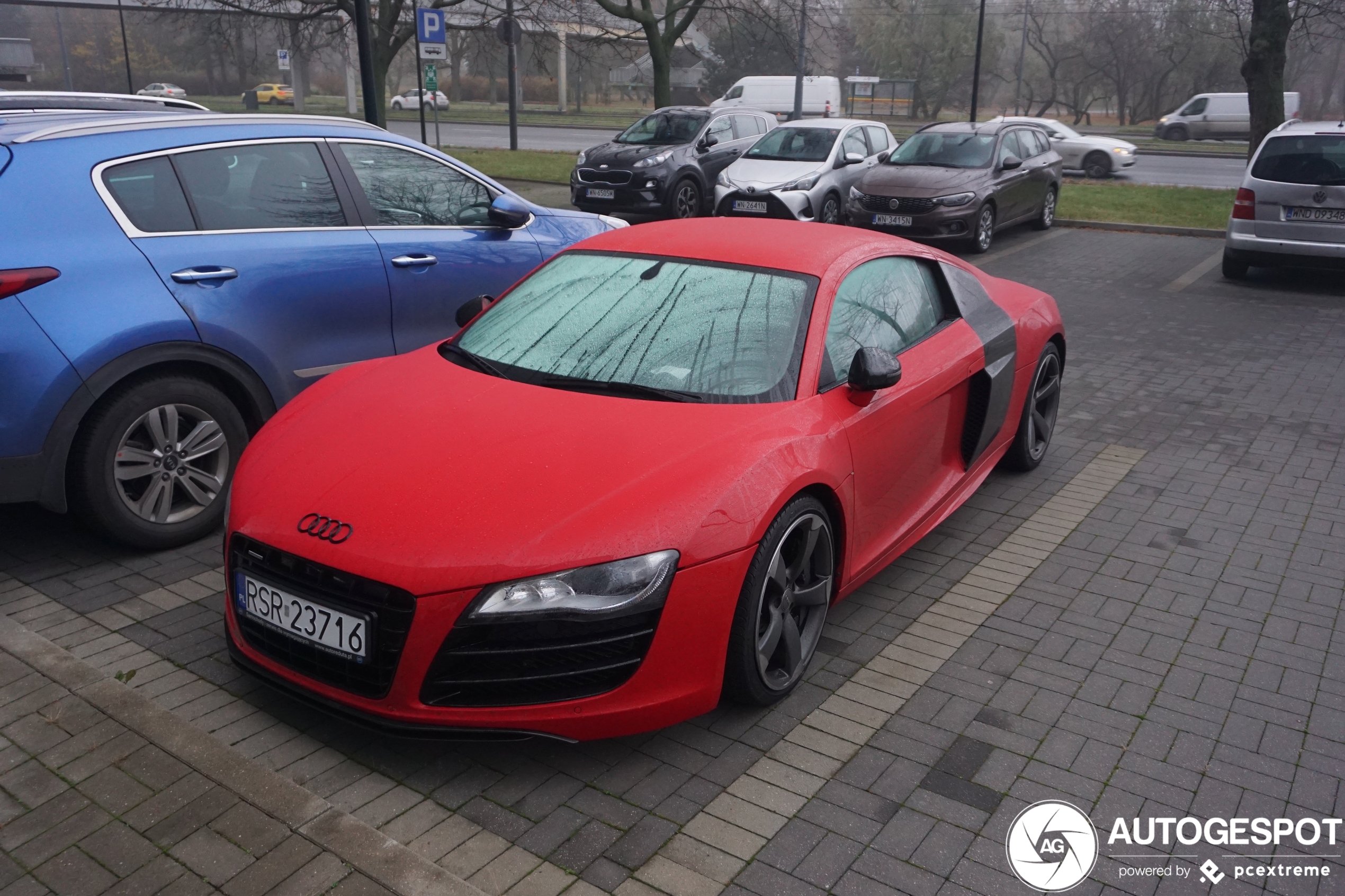 Audi R8 V10