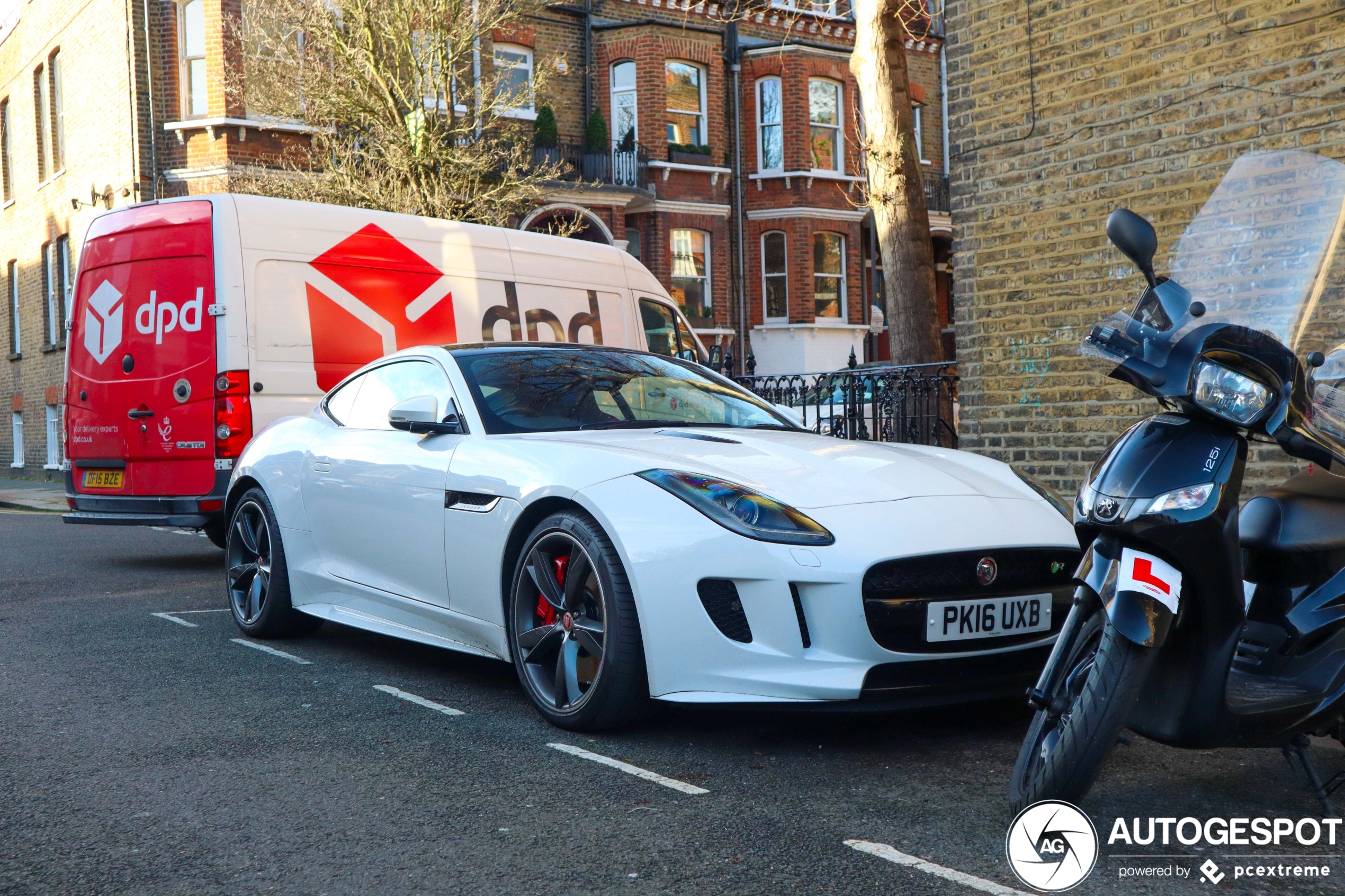 Jaguar F-TYPE R Coupé