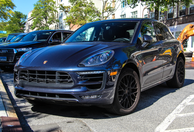 Porsche 95B Macan GTS