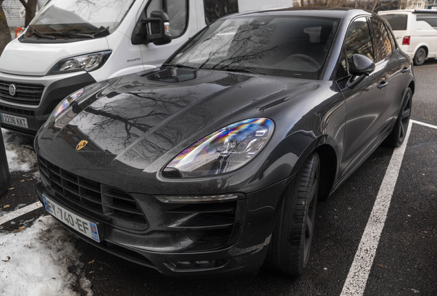 Porsche 95B Macan GTS