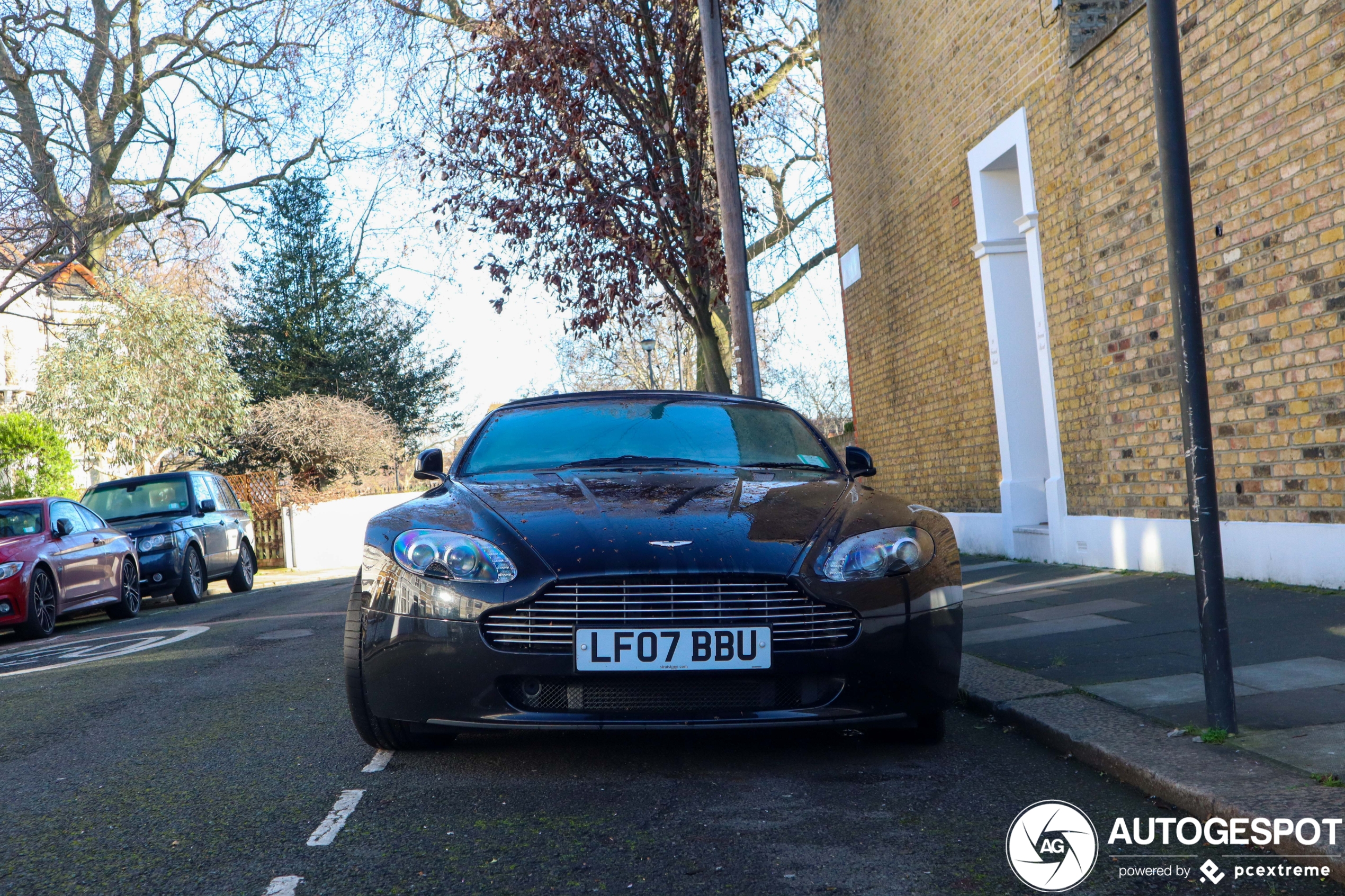 Aston Martin V8 Vantage Roadster