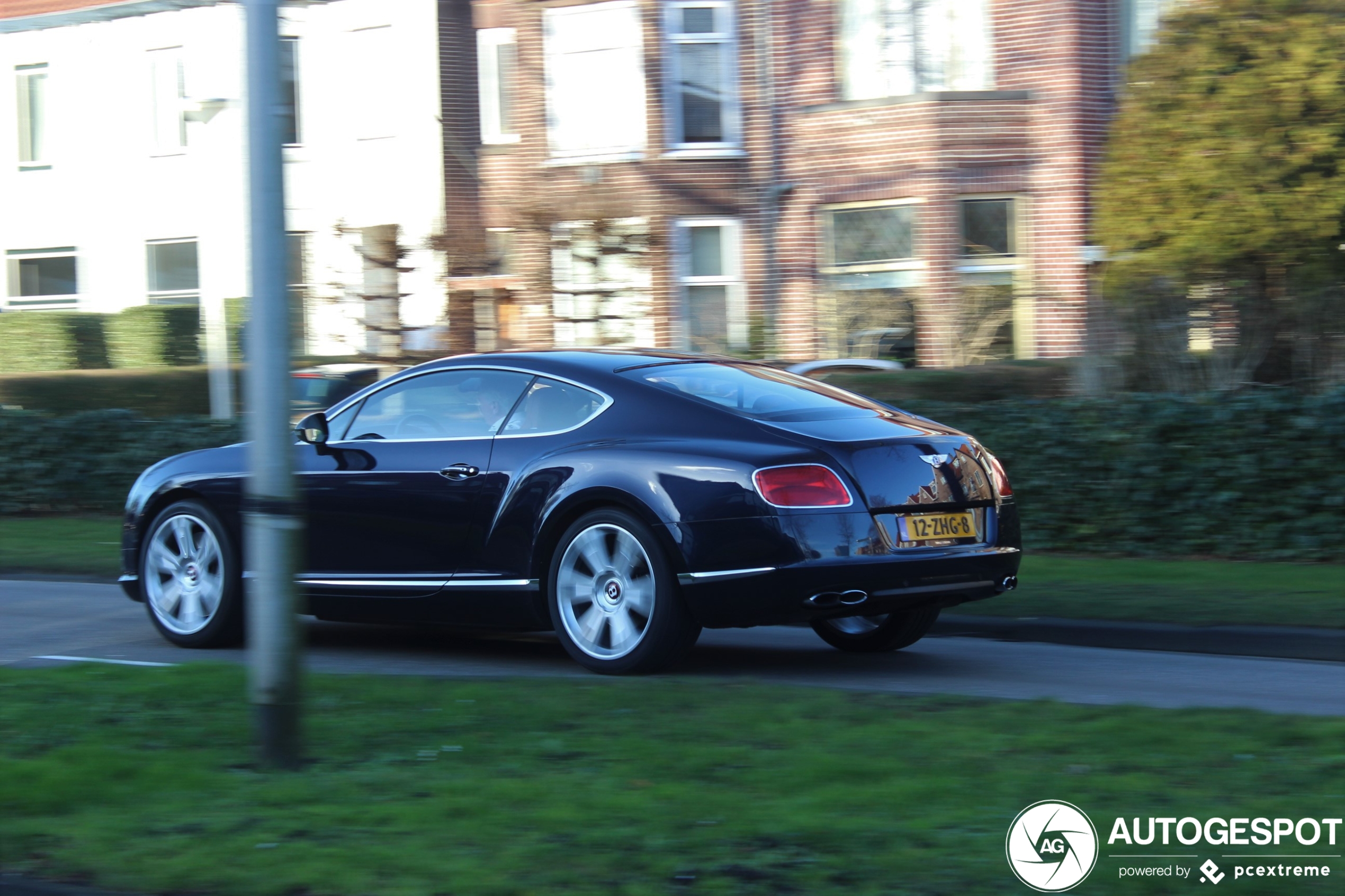 Bentley Continental GT V8