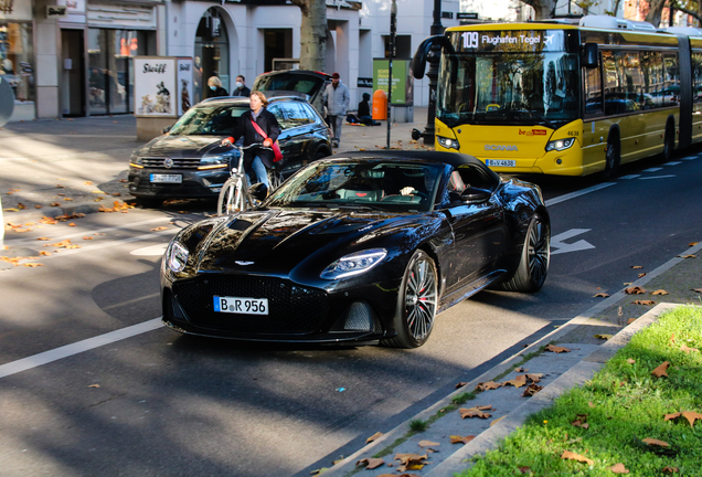 Aston Martin DBS Superleggera Volante