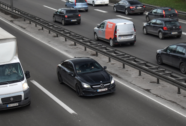 Mercedes-Benz CLA 45 AMG C117