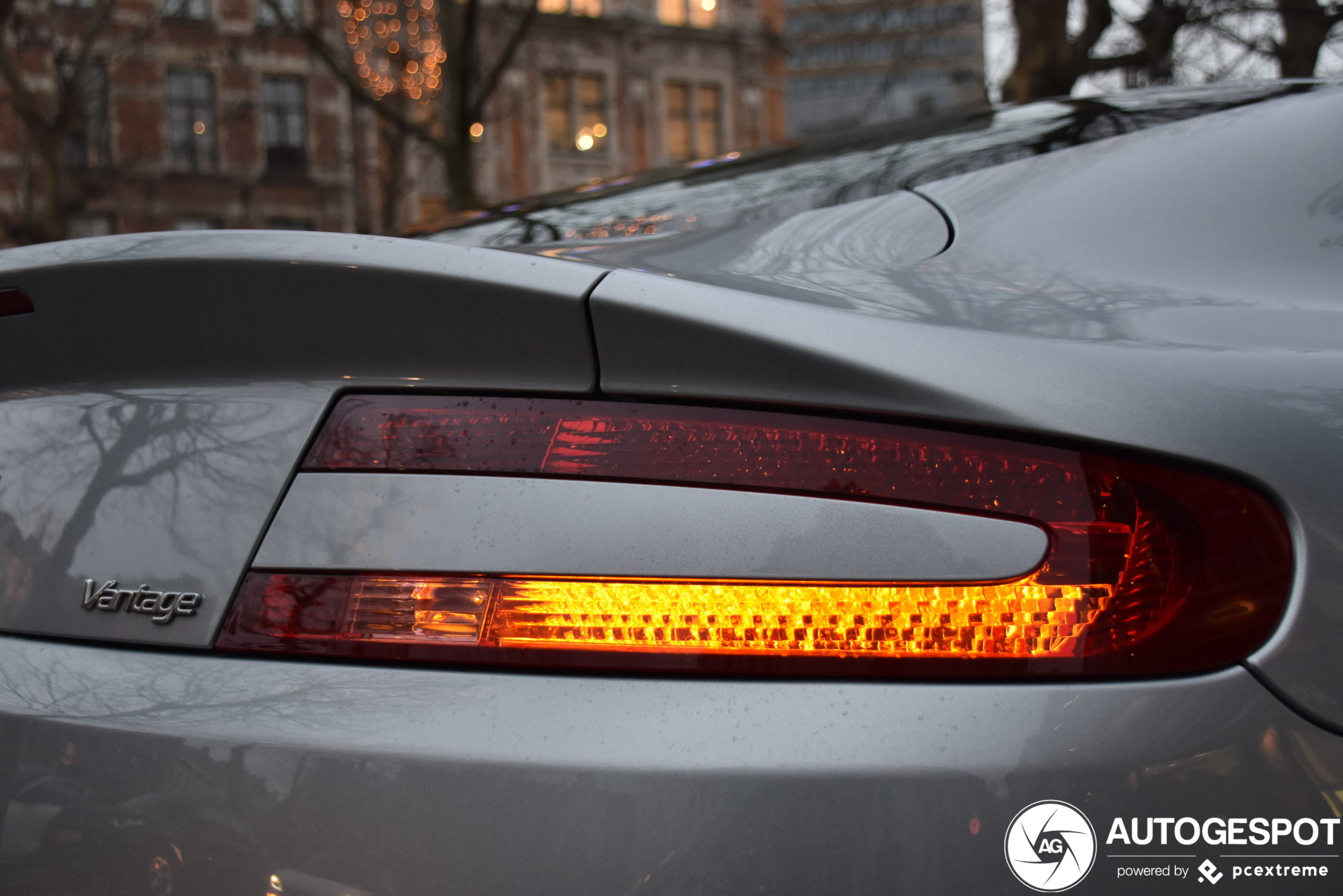 Aston Martin V8 Vantage