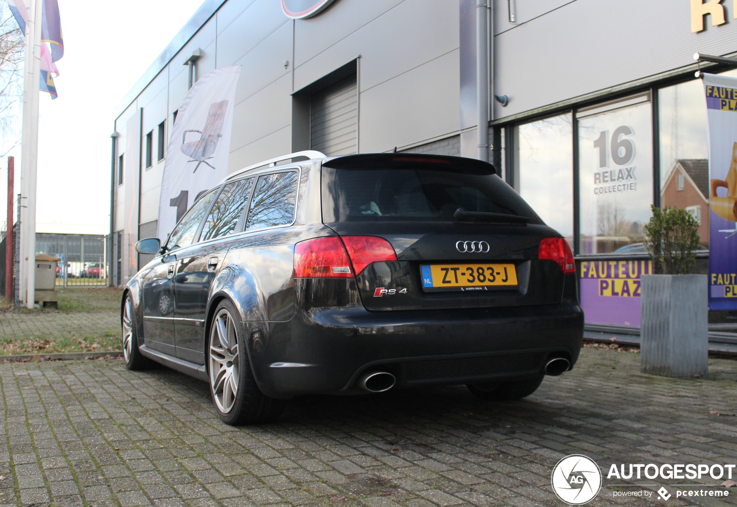 Audi RS4 Avant B7