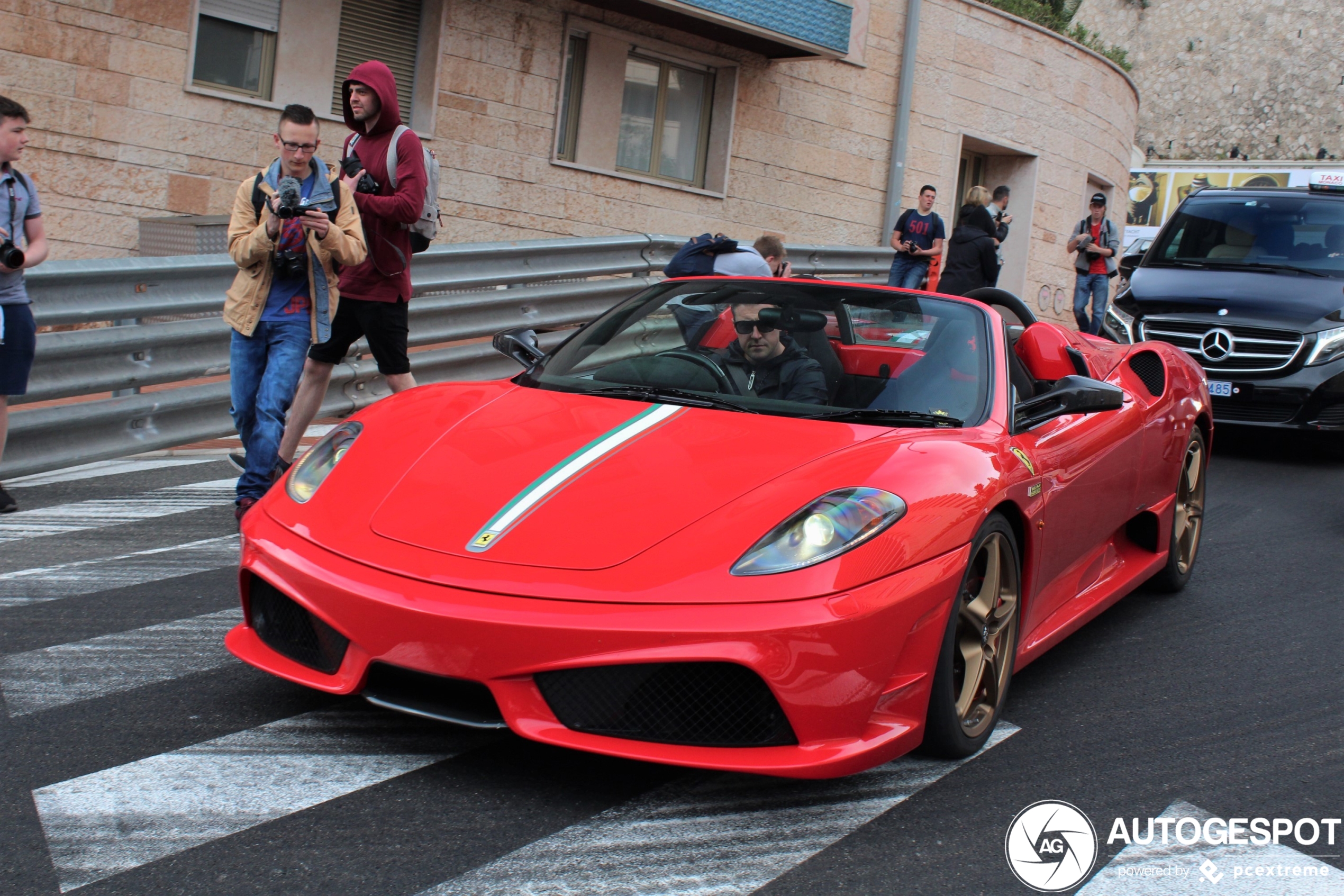 Ferrari Scuderia Spider 16M