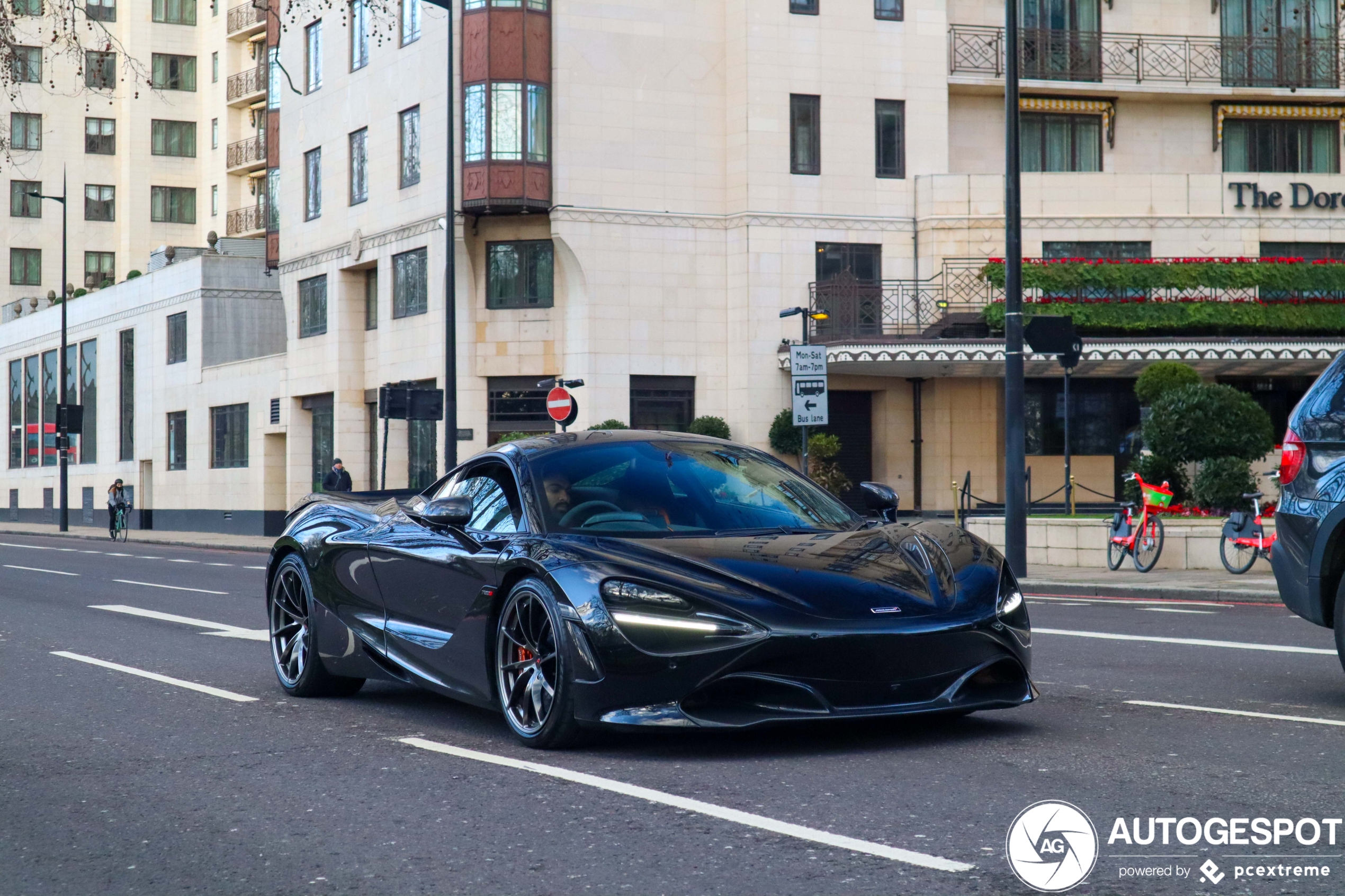 McLaren 720S