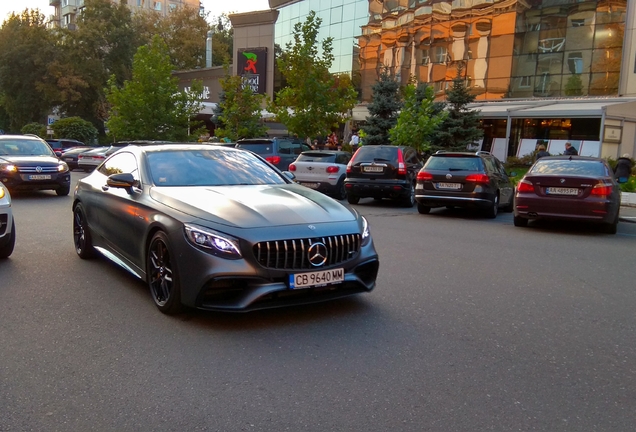 Mercedes-AMG S 63 Coupé C217 2018 Yellow Night Edition