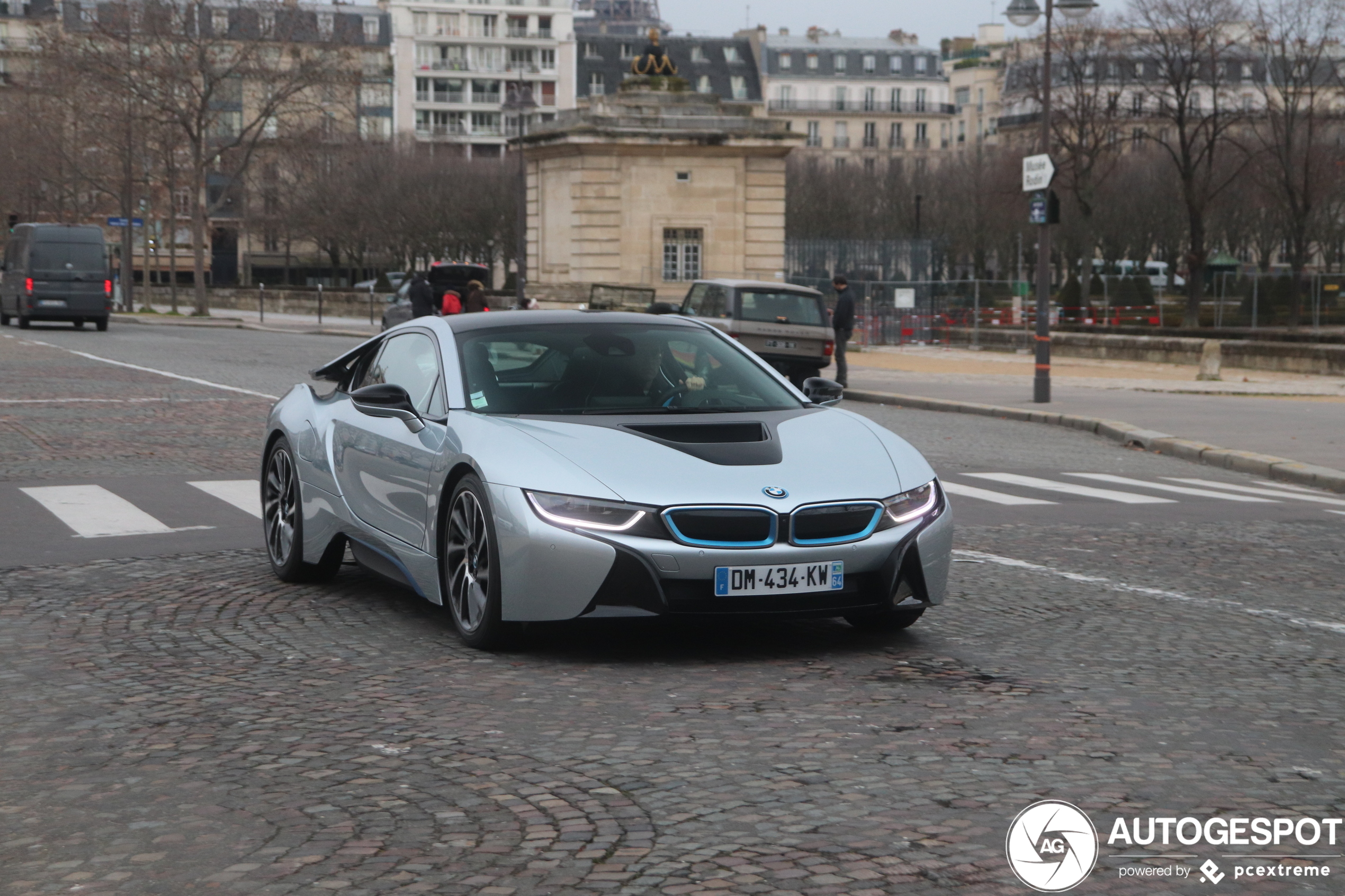 BMW i8