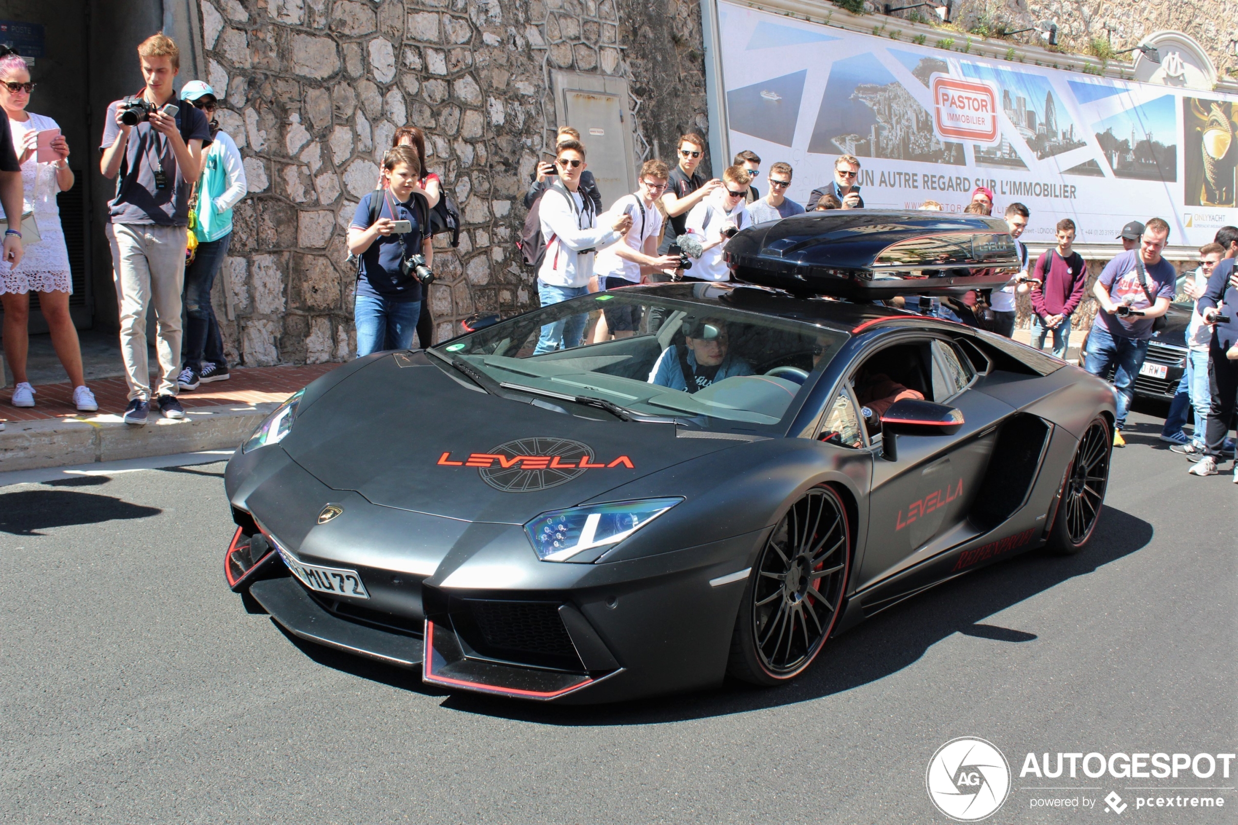 Lamborghini Aventador LP700-4 Pirelli Edition