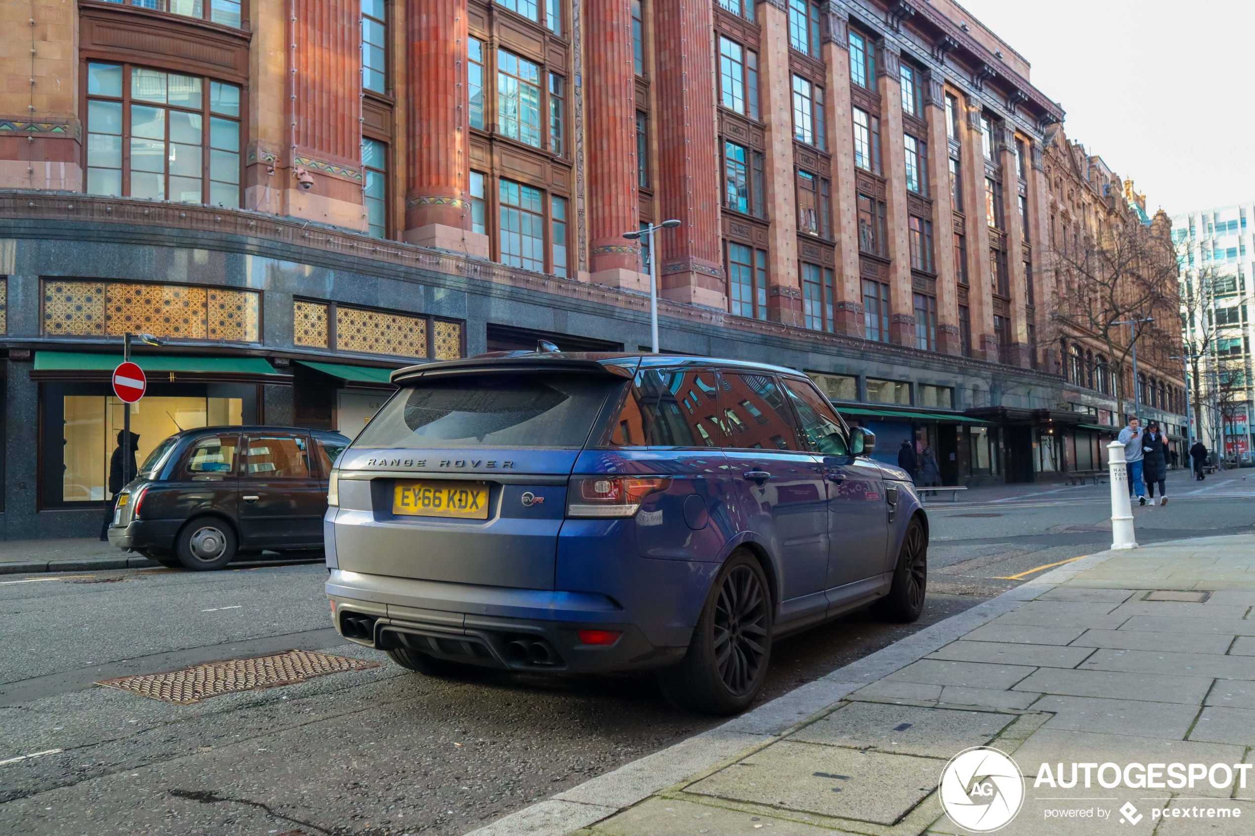 Land Rover Range Rover Sport SVR