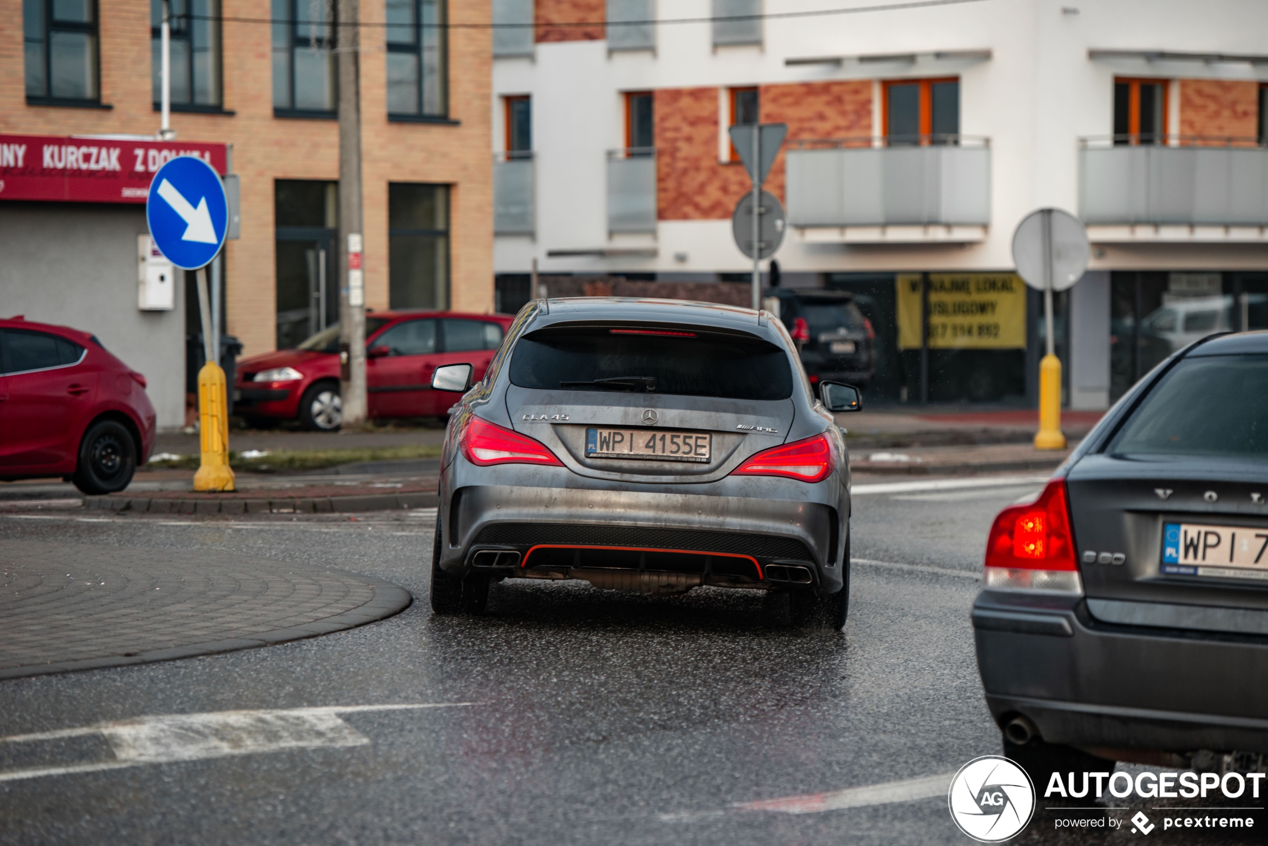 Mercedes-Benz CLA 45 AMG Shooting Brake OrangeArt Edition