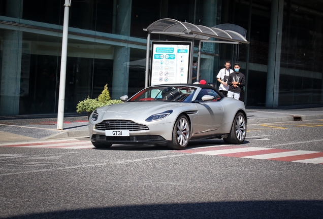 Aston Martin DB11 V8 Volante