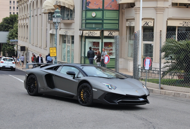 Lamborghini Aventador LP750-4 SuperVeloce Roadster