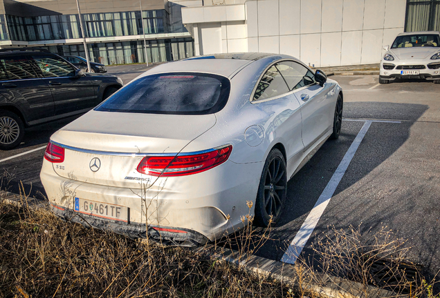 Mercedes-AMG S 63 Coupé C217