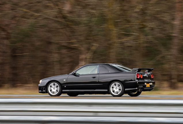 Nissan Skyline R34