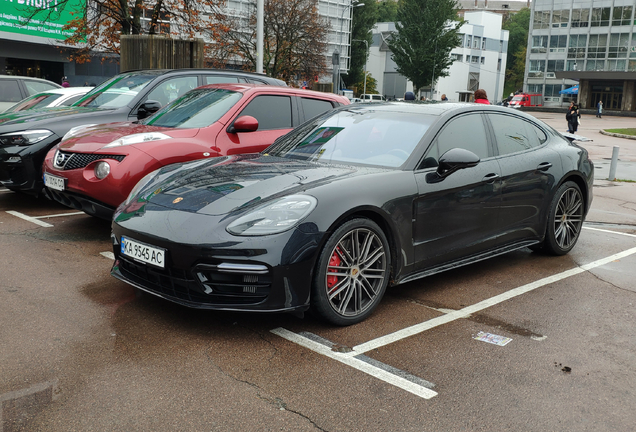 Porsche 971 Panamera Turbo