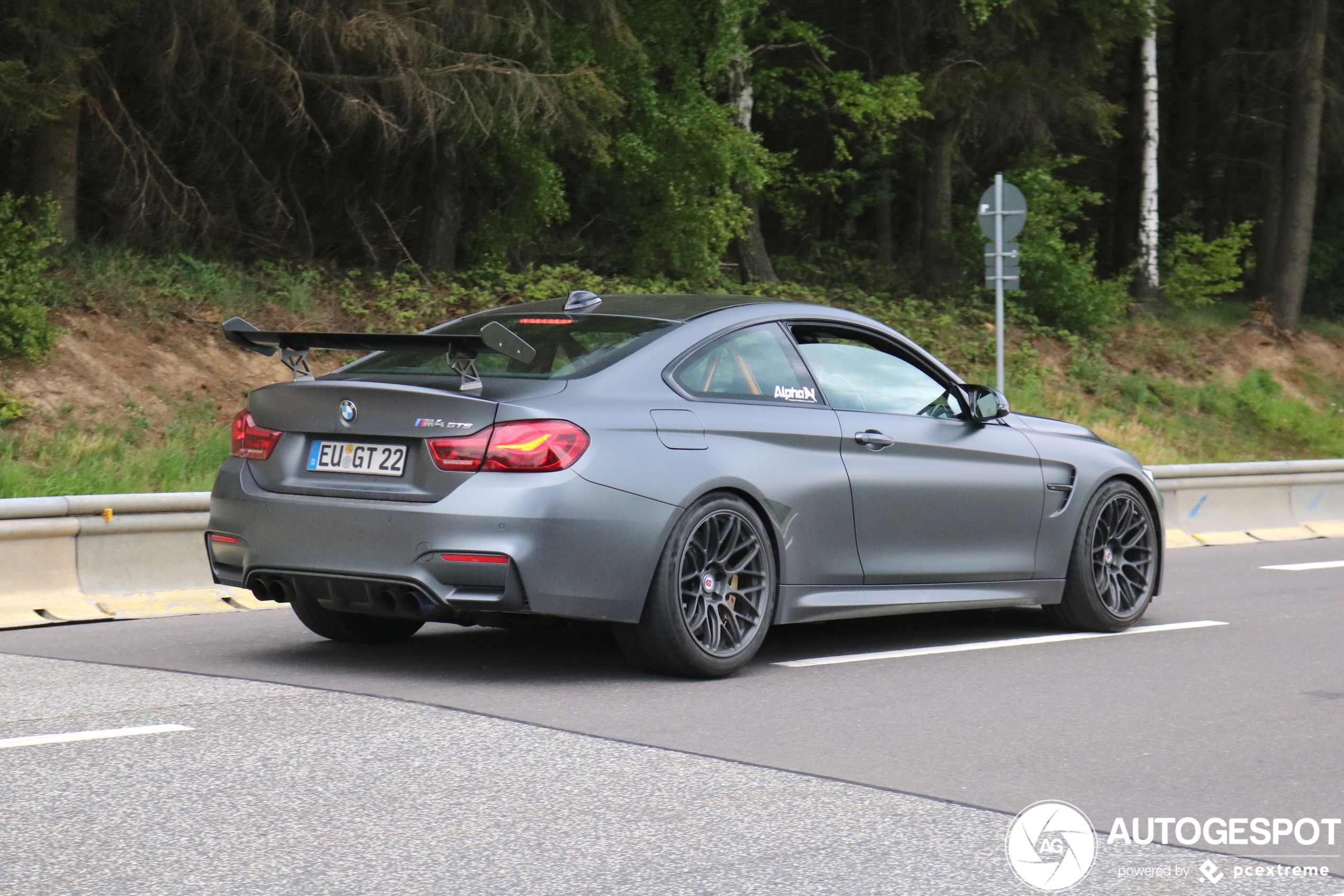 BMW M4 GTS