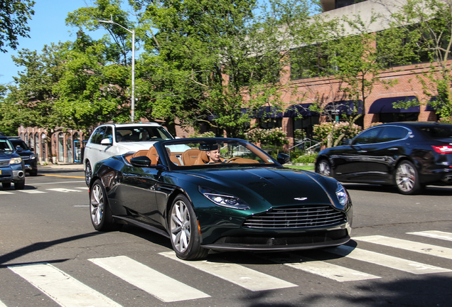 Aston Martin DB11 V8 Volante