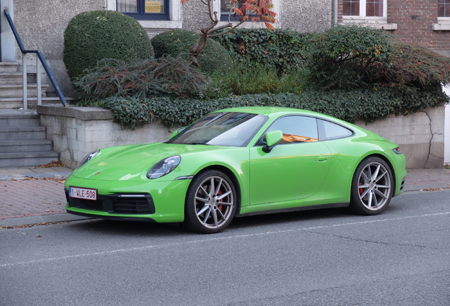 Porsche 992 Carrera 4S