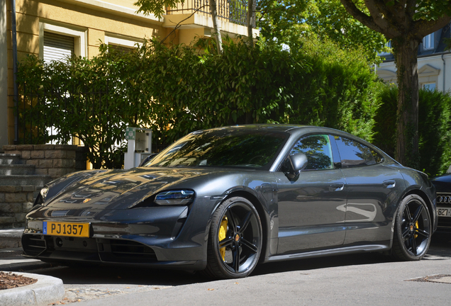 Porsche Taycan Turbo S