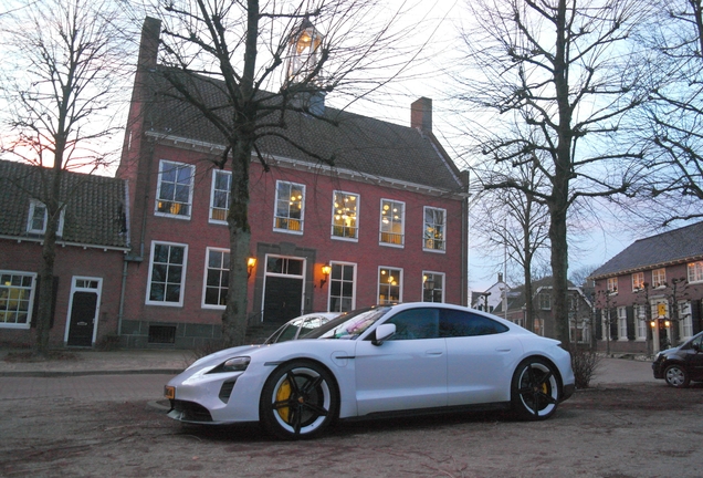 Porsche Taycan Turbo S