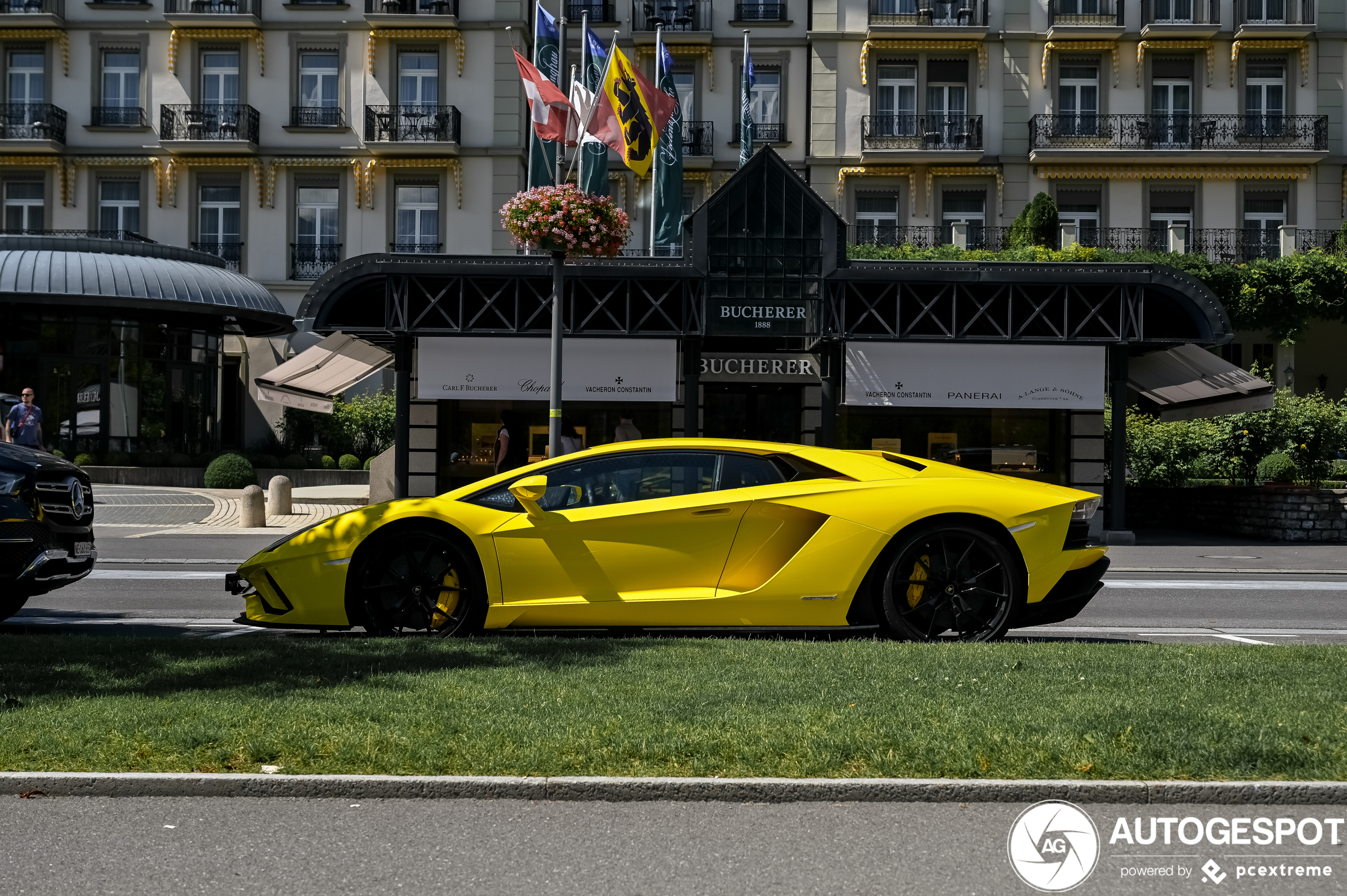 Lamborghini Aventador S LP740-4