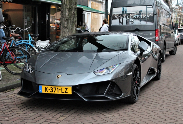 Lamborghini Huracán LP640-4 EVO