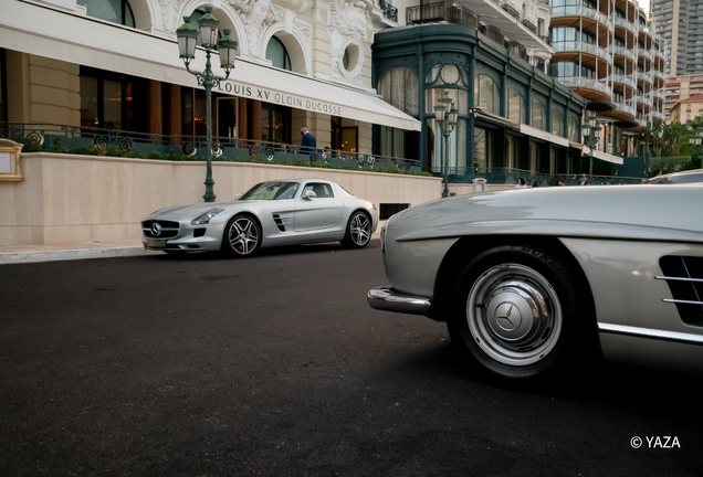 Mercedes-Benz 300SL Roadster