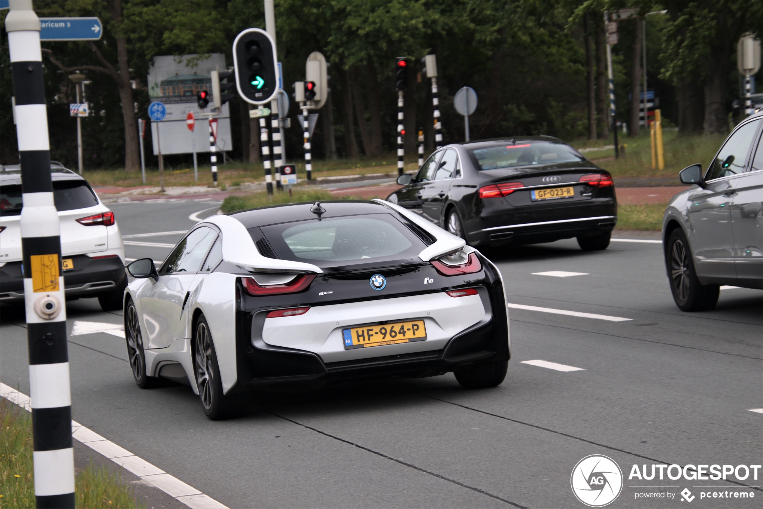 BMW i8