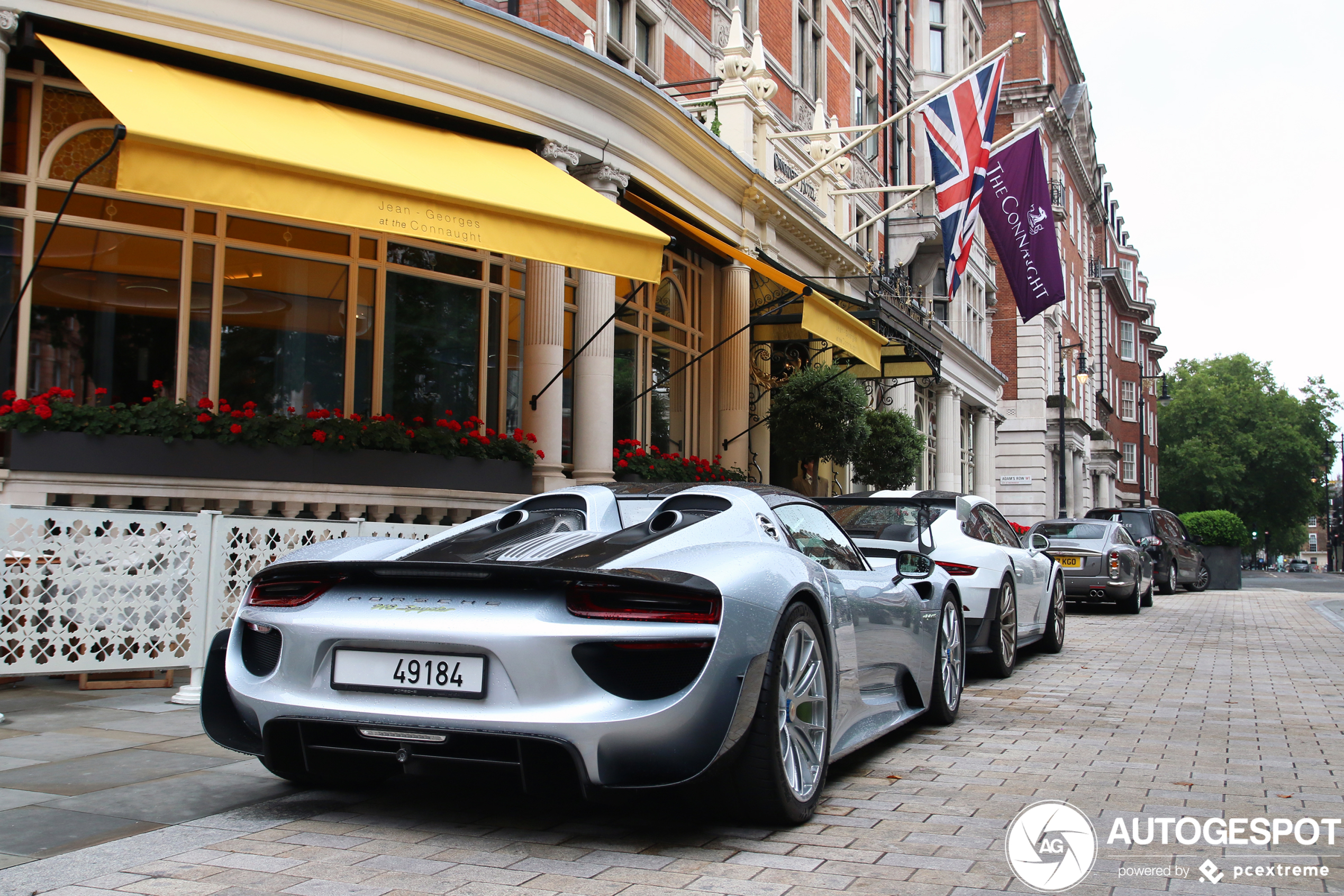 Porsche 918 Spyder Weissach Package