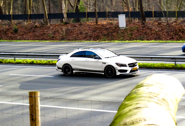 Mercedes-Benz CLA 45 AMG C117