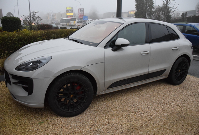 Porsche 95B Macan GTS MkII