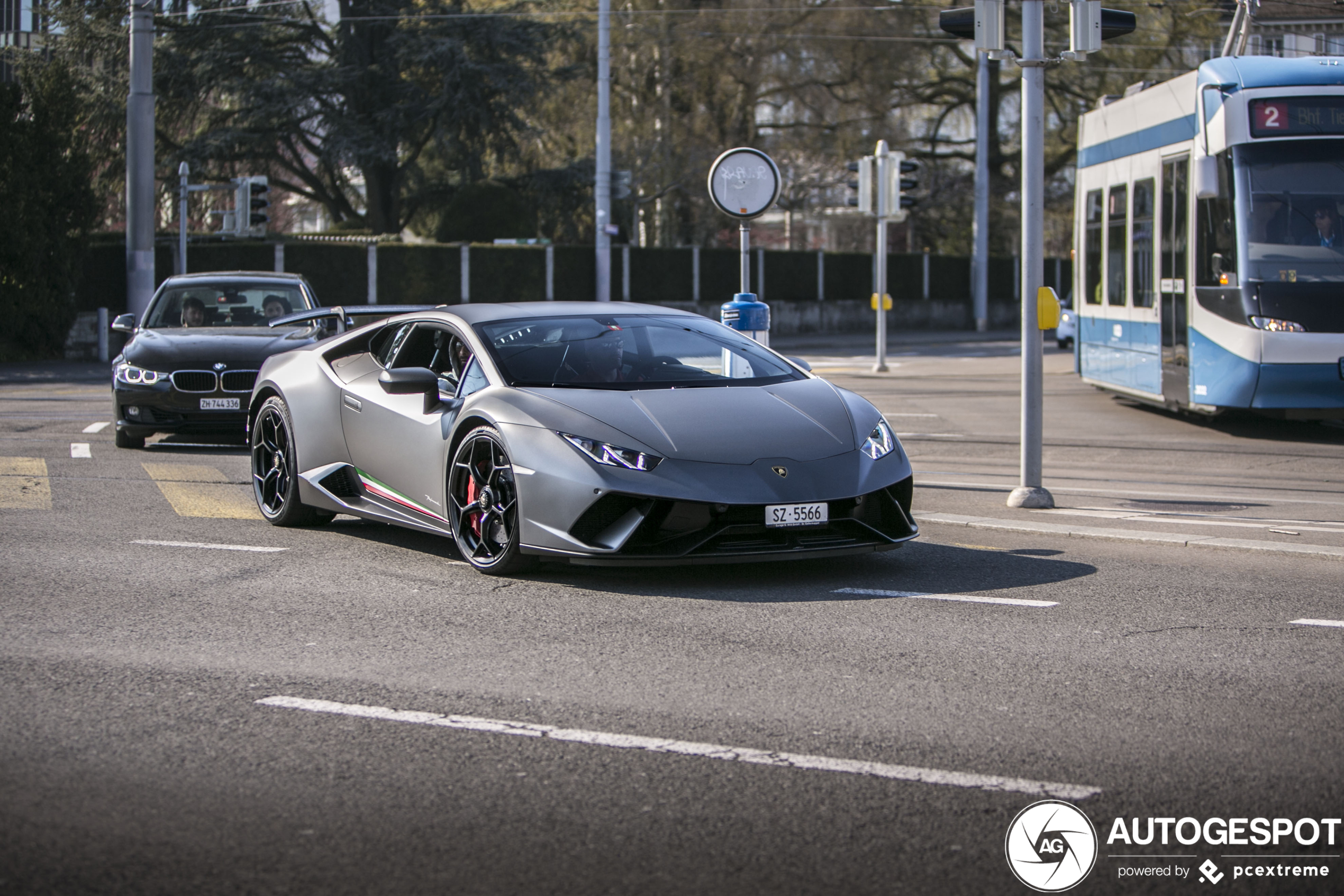 Lamborghini Huracán LP640-4 Performante