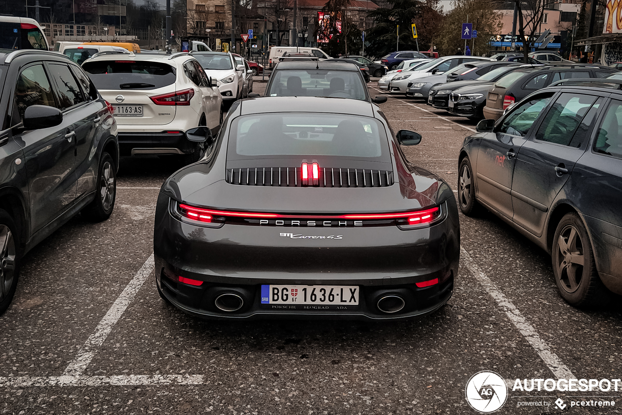 Porsche 992 Carrera 4S