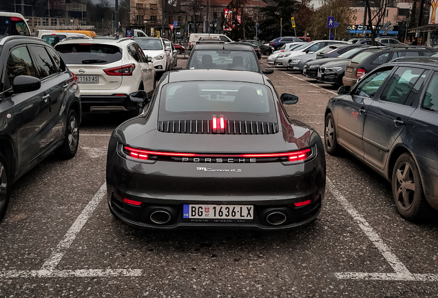 Porsche 992 Carrera 4S